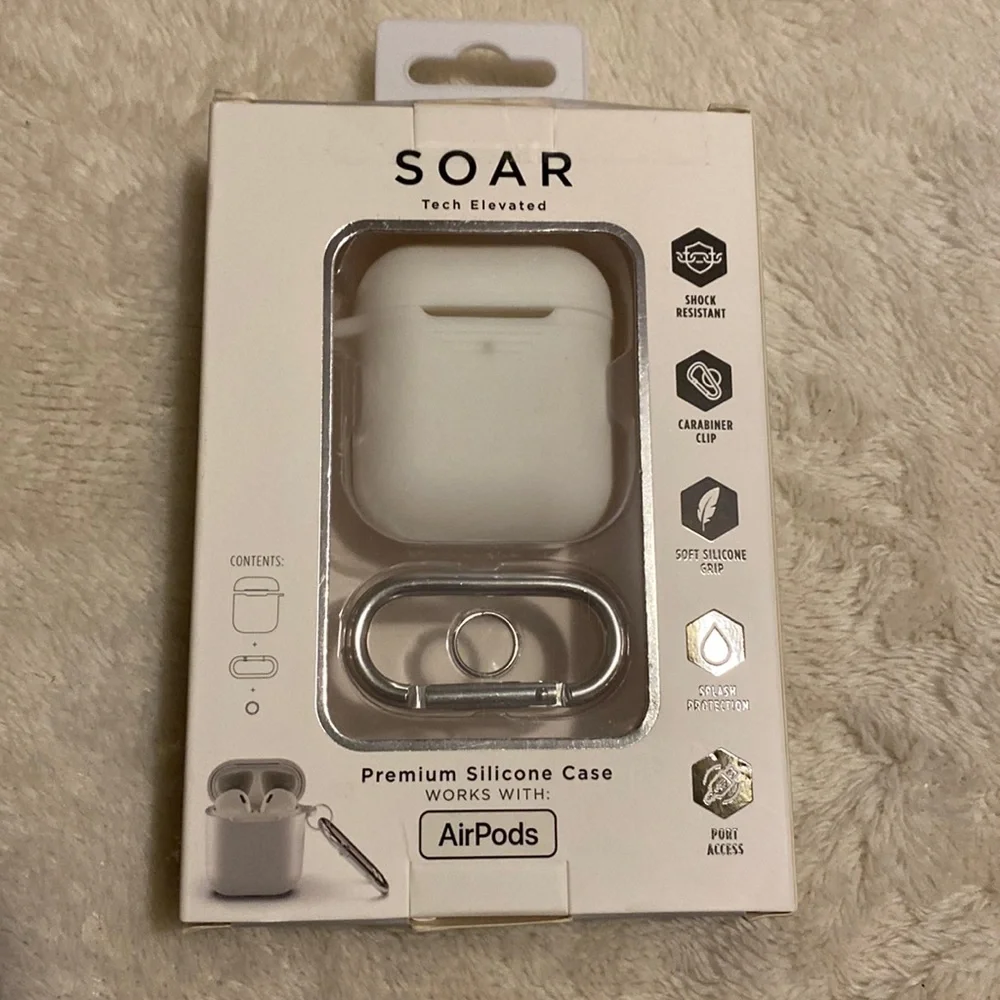 🤍NWT SOAR Tech Elevated Premium Silicone Case